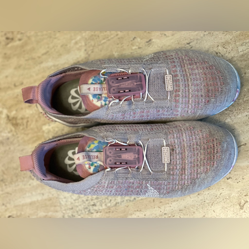 Women’s Tennis Shoes